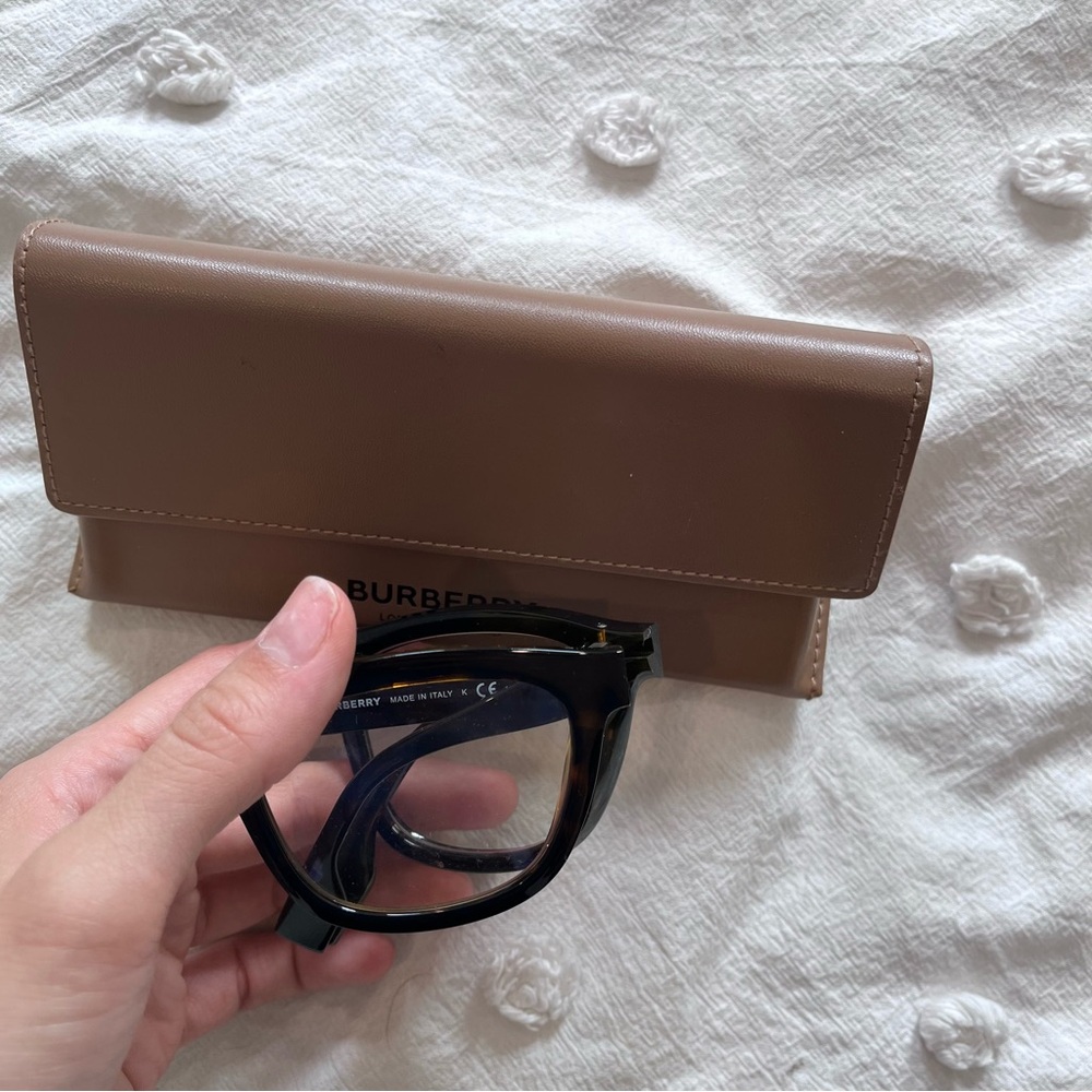 Burberry Glasses - Picture 9 of 9